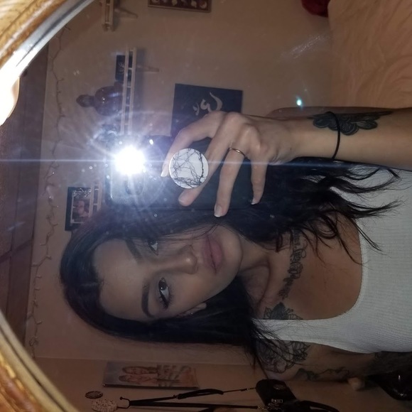 Meet your Posher, Bryttany - Picture 1 of 1